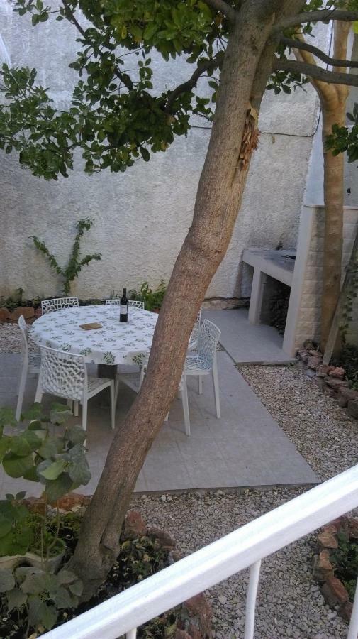 Apartman Restovic Bol Exterior foto