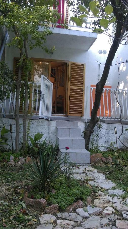 Apartman Restovic Bol Exterior foto
