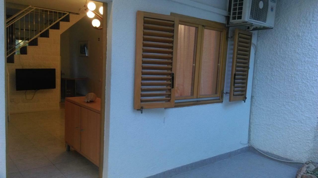 Apartman Restovic Bol Exterior foto